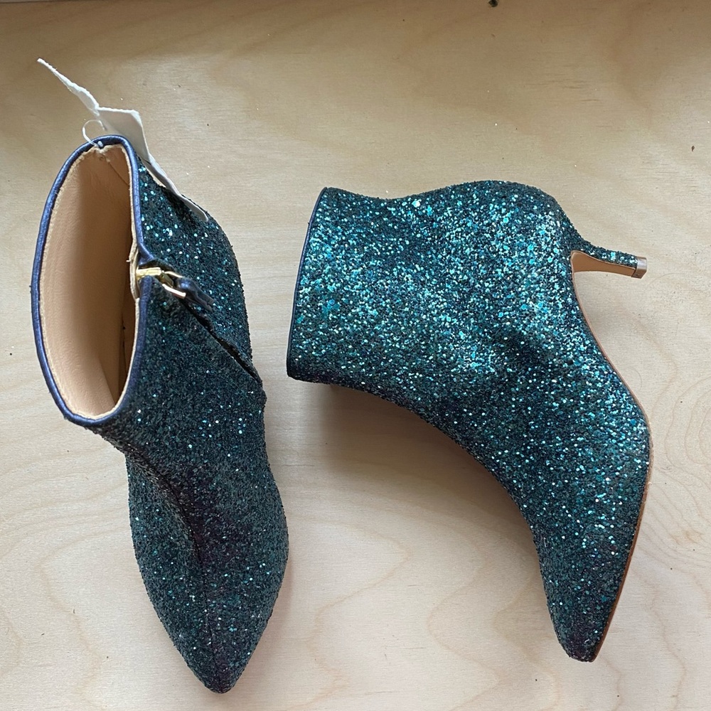 ⚡️MOVING SALE ⚡️
 Polly plume glitter boots ⚡️MOVING SALE ⚡️